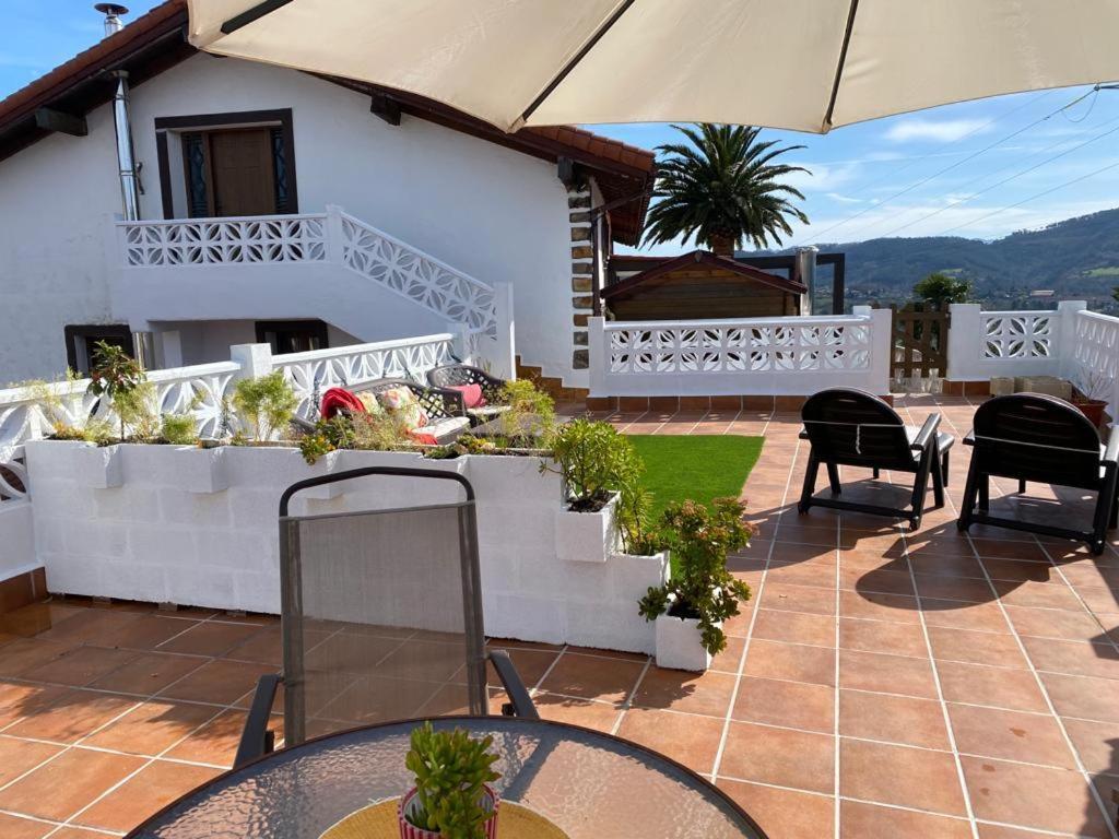 Ferienwohnung Bilbo Near Atico Rural Con Terraza Basauri Exterior foto