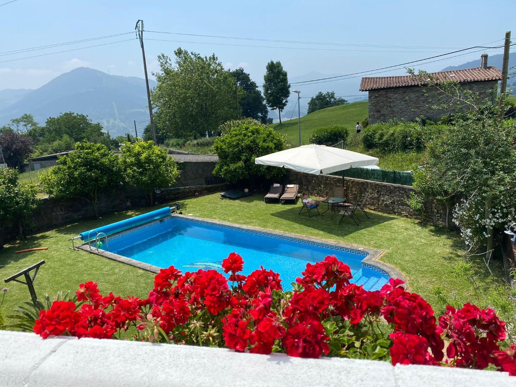 Ferienwohnung Bilbo Near Atico Rural Con Terraza Basauri Exterior foto