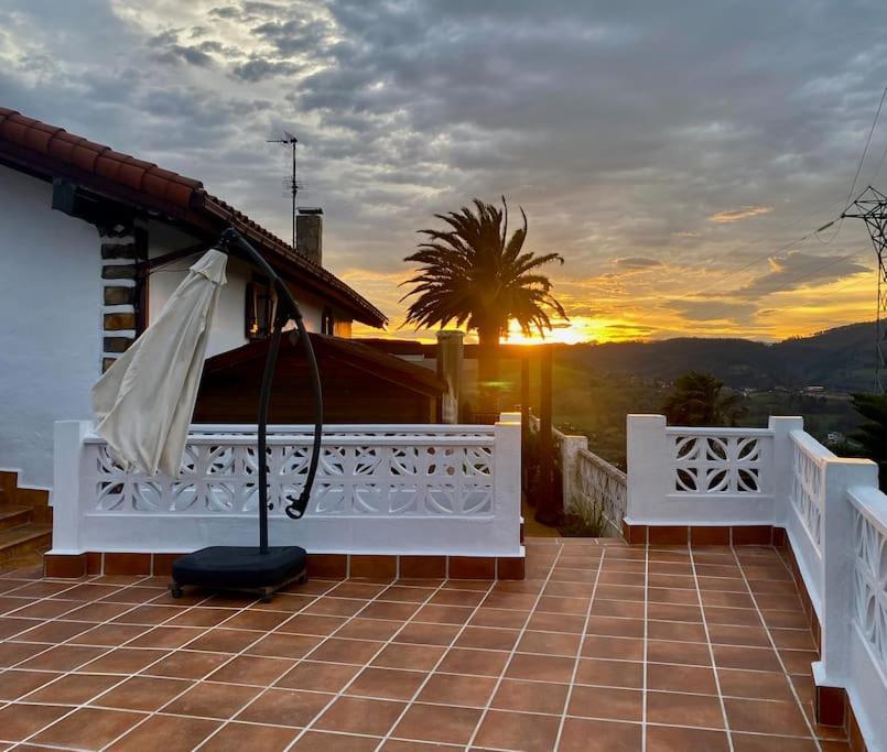 Ferienwohnung Bilbo Near Atico Rural Con Terraza Basauri Exterior foto