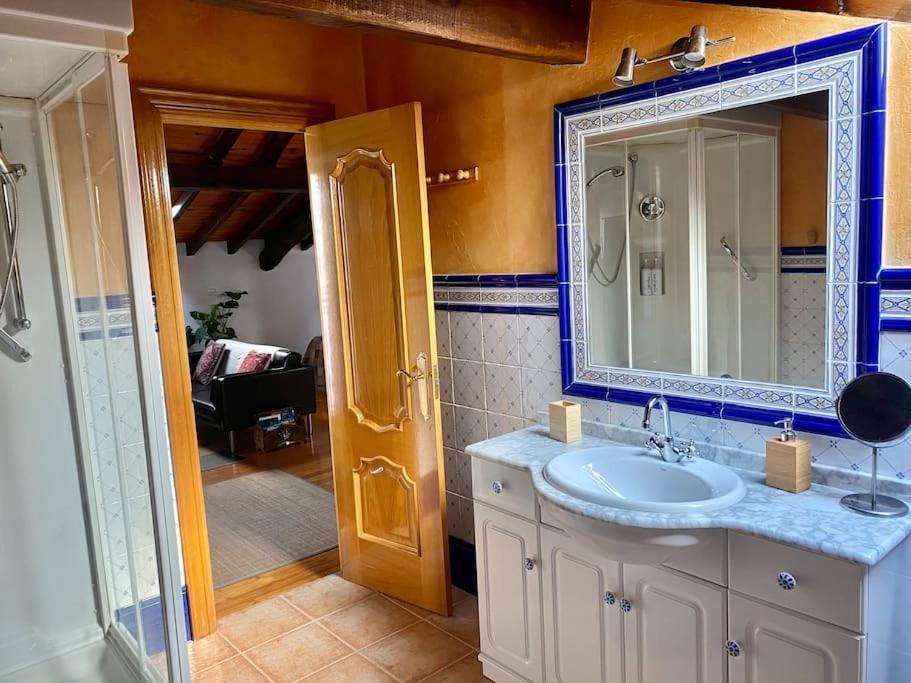 Ferienwohnung Bilbo Near Atico Rural Con Terraza Basauri Exterior foto