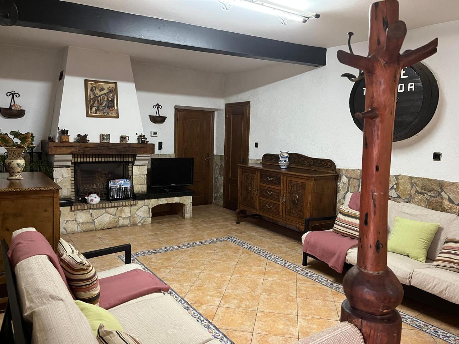 Ferienwohnung Bilbo Near Atico Rural Con Terraza Basauri Exterior foto